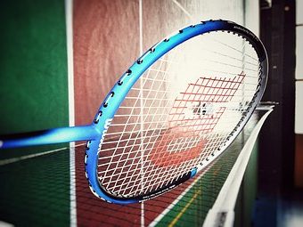 GOLPES BÁSICOS EN BADMINTON
